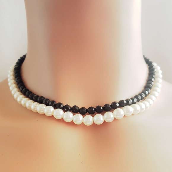 Perle Black & White Classic Necklace main image 0